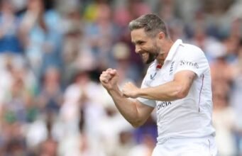 Chris Woakes Questions ECB Over ‘Cold’ Handling of Ashes Exclusion Chris Woakes Questions ECB Over 'Cold' Handling of Ashes Exclusion